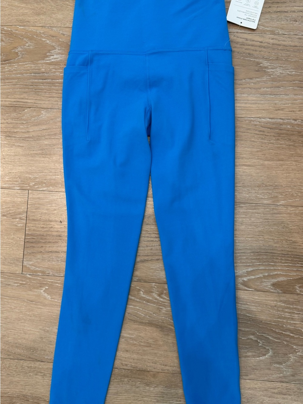NWT Athleta Salutation Slash Tight Size XXS
